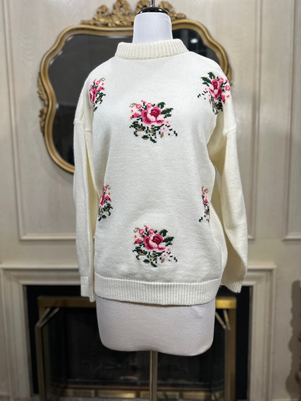 Vintage Floral‎ Knit Sweater XL White Pink Roses Cottagecore Coquette